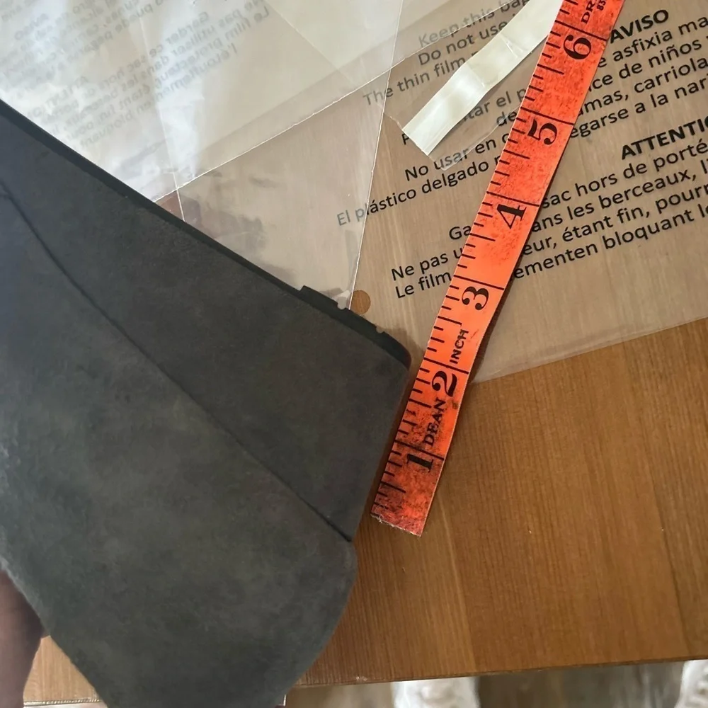 Clark's Gray Suede Wedges Size 9 1/2 W
